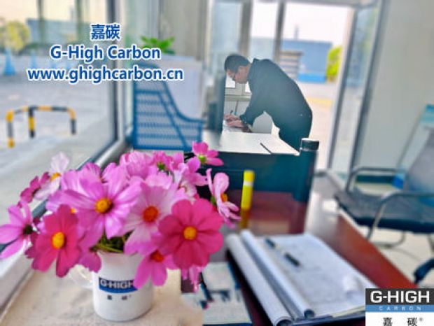 嘉碳員工巧手布置，辦公環(huán)境煥發(fā)新生